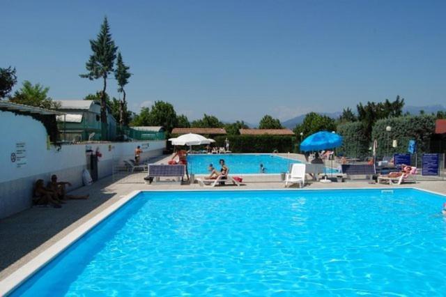 Campeggio Trevisago Iris Park Moniga del Garda Rum bild