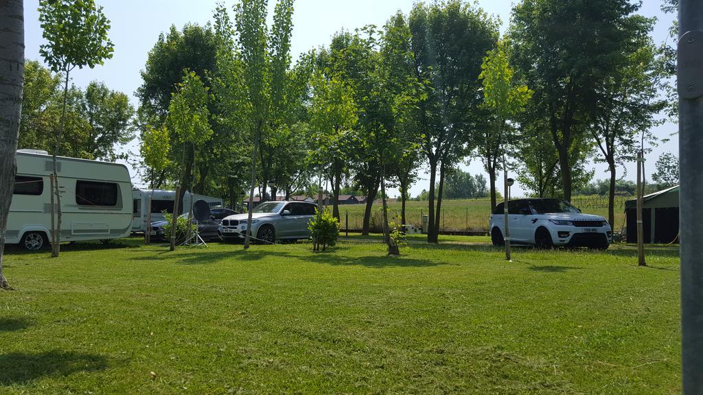 Campeggio Trevisago Iris Park Moniga del Garda Exteriör bild